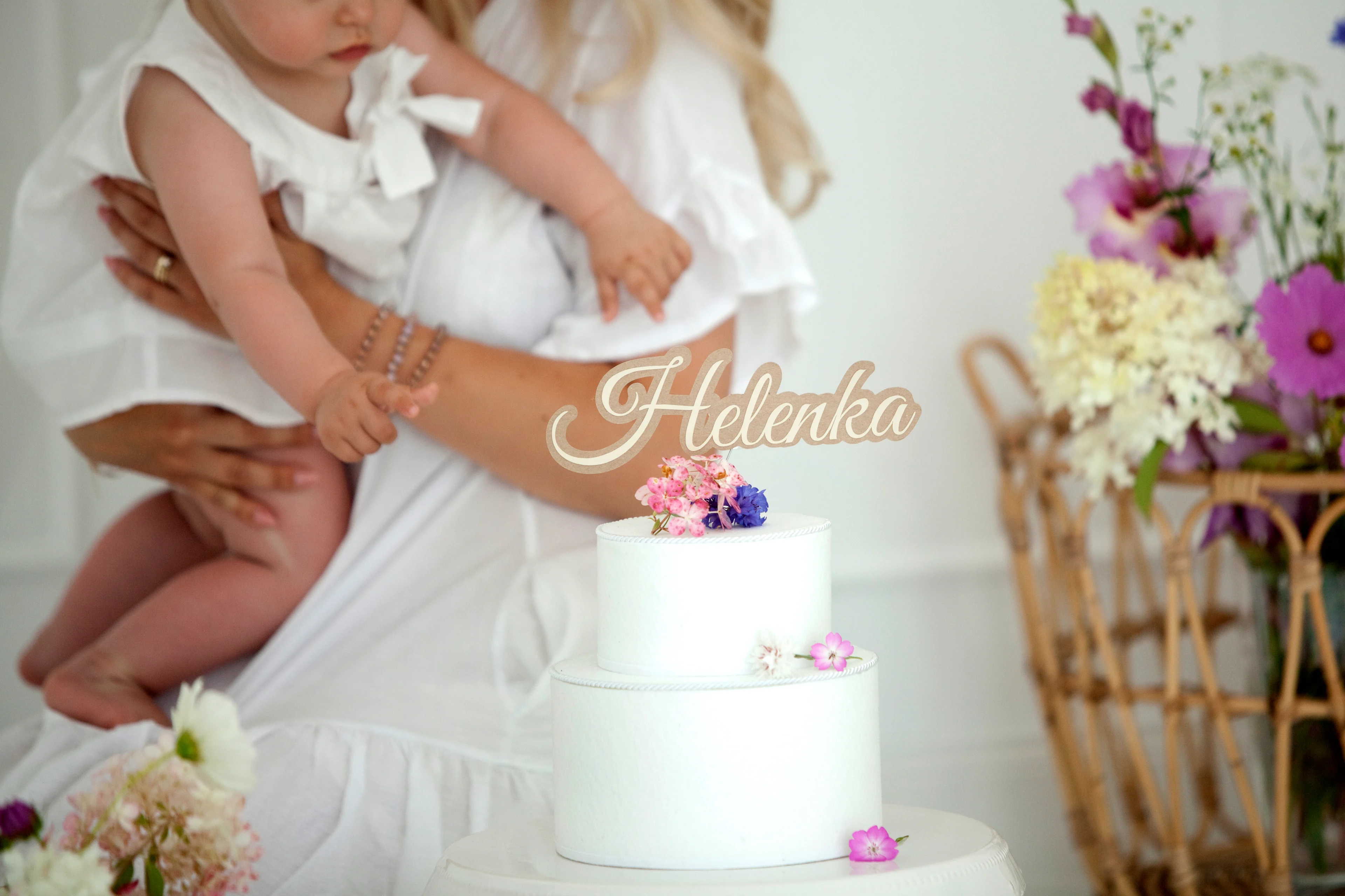 Usage of cutting plotters to make toppers